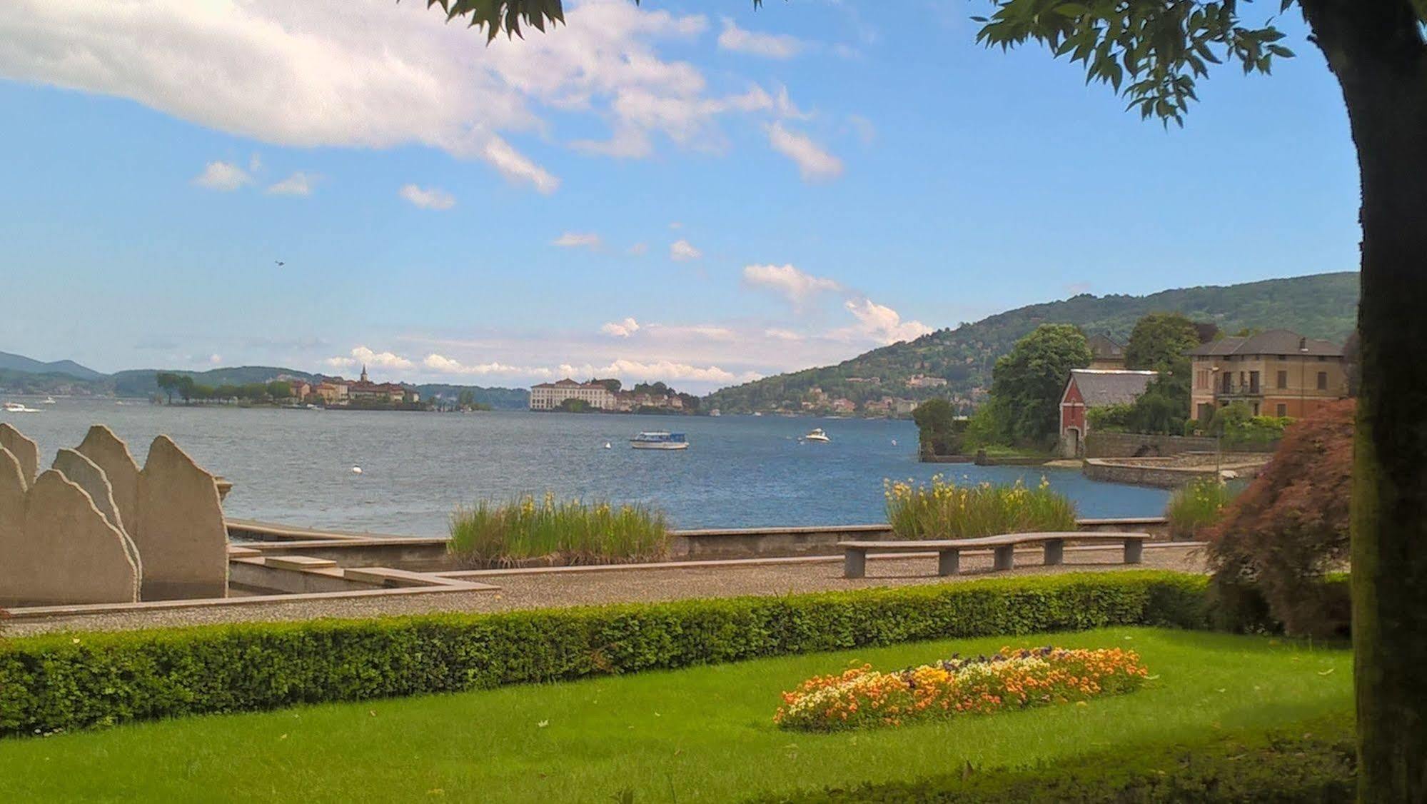 Hotel Eden Baveno Bagian luar foto